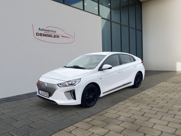 Hyundai IONIQ Style, Navi, LED, R.Kamera, ACC, Winter-p., Climatronic, polar white / sol (weiss)