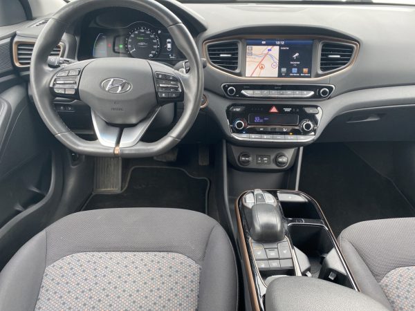 Hyundai IONIQ Style, Navi, LED, R.Kamera, ACC, Winter-p., Climatronic, polar white / sol (weiss) – Bild 6