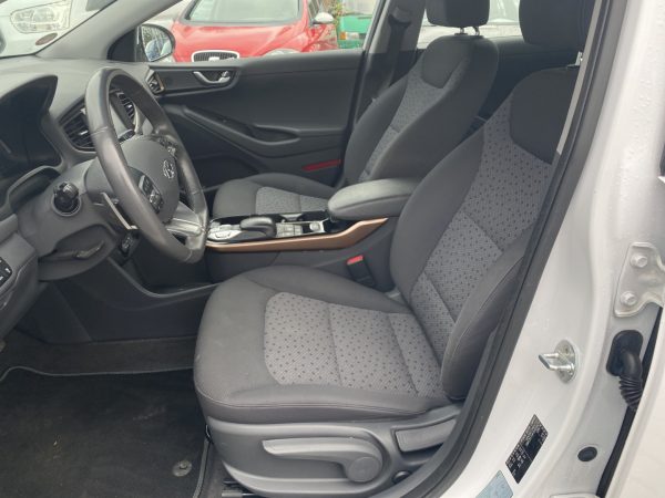 Hyundai IONIQ Style, Navi, LED, R.Kamera, ACC, Winter-p., Climatronic, polar white / sol (weiss) – Bild 7