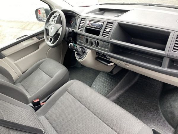 VW T6 Kombi 2.0 TDI lang, Klima, Einparkhilfe, reflexsilber metallic – Bild 9