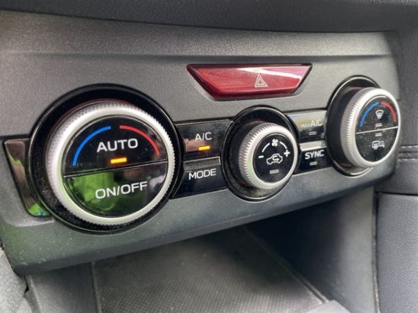 Subaru Impreza 1.6 Exclusive, Navi, LED, R.Kamera, Sitzheiz, weiss – Bild 13