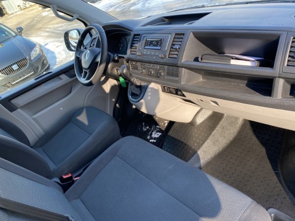 VW T6 Kombi 2.0 TDI, Klima, 2x Schiebetür, Sitzheizung, PDC, candy-weiß – Bild 9