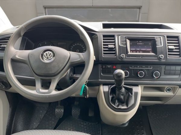 VW T6 Kombi Klima, PDC, 2x Schiebetür, Glasdach, deep black perleffekt (schwarz) – Bild 13