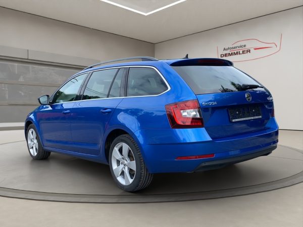 Skoda Octavia Combi Style 1.5 TSI, Climatic, Tempomat, Sitzheizung, race-blau metallic – Bild 7