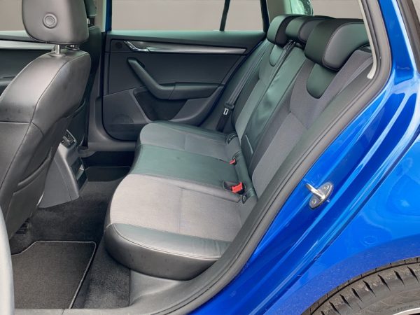 Skoda Octavia Combi Style 1.5 TSI, Climatic, Tempomat, Sitzheizung, race-blau metallic – Bild 12