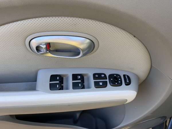 Kia Soul EV, (abr) cassisschwarz (dach:rot) – Bild 11