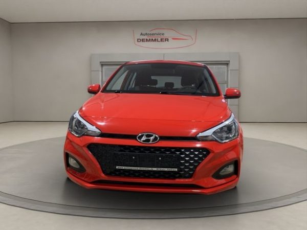 Hyundai i20 Select, Klimaanlage, Multifunktion, wenig KM, tomato red / sol (rot) – Bild 2