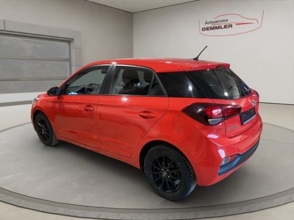 Hyundai i20 Select, Klimaanlage, Multifunktion, wenig KM, tomato red / sol (rot) – Bild 7