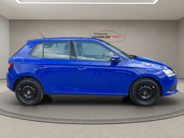 Skoda Fabia Cool Plus 1.0 MPI, Klimaanlage, MP3, energy-blau – Bild 4