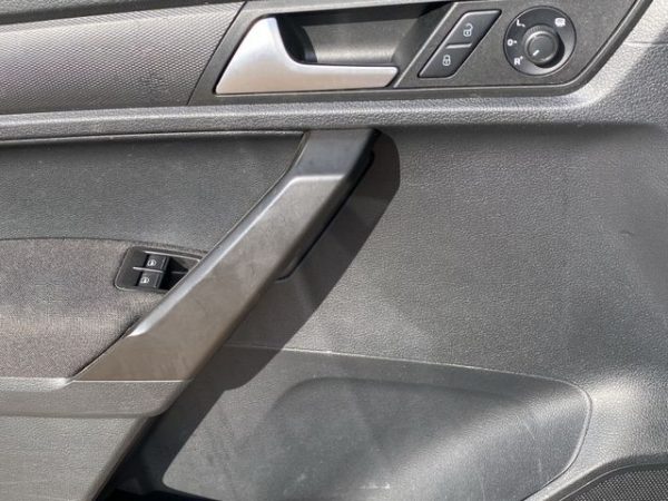VW Caddy 7-Sitzer, Climatronic, AHK, Tempomat, Sitzheiz, candy-weiß – Bild 14