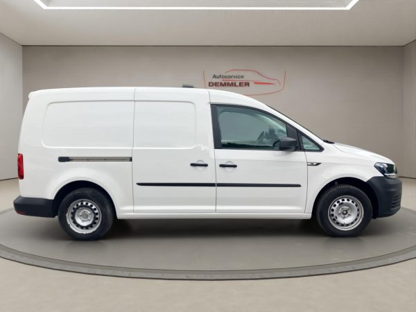 VW Caddy Maxi, Klima, AHK, Tempomat, PDC, Regalsystem, candy-weiß – Bild 4