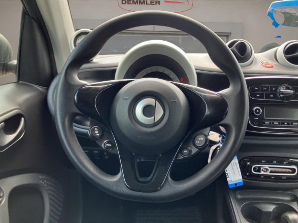 Smart fortwo coupe electric drive EQ, tridion sicherheitszelle in black (schwarz) – Bild 10