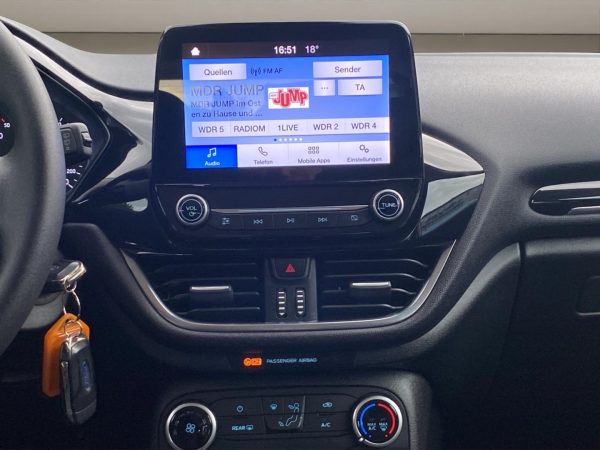 Ford Fiesta Cool & Connect 1.5 TDCi, Klima, R.Kamera, race-rot – Bild 14