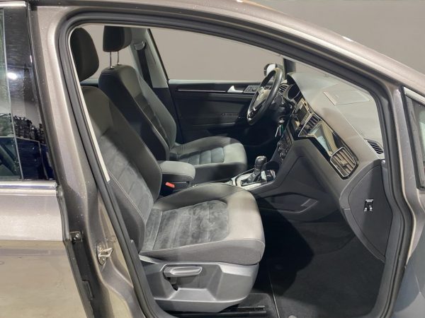 VW Golf Sportsvan VII Highline, Xenon, Climatronic, Sitzheizung, PDC, limestone grey metallic (grau) – Bild 16