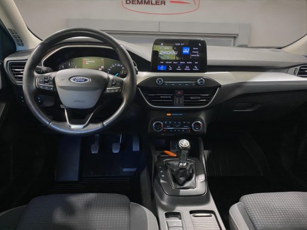 Ford Focus Cool+Connect, Climatronic, NAVI, Tempomat, Winter-P., iridium-schwarz metallic – Bild 11