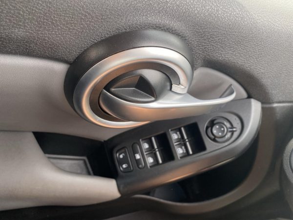 Fiat 500X Pop Star, Klima, Tempomat, Parksensoren, colore esterno (moda grau) – Bild 15