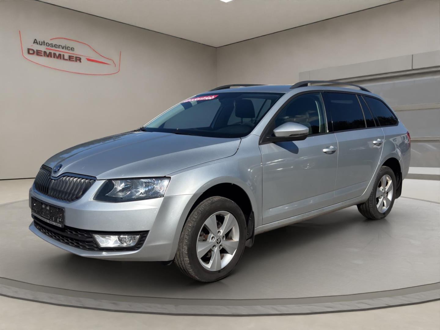 Skoda Octavia Combi 4x4,Climatronic,AHK,Tempomat,Parksensoren, brilliant-silber metallic