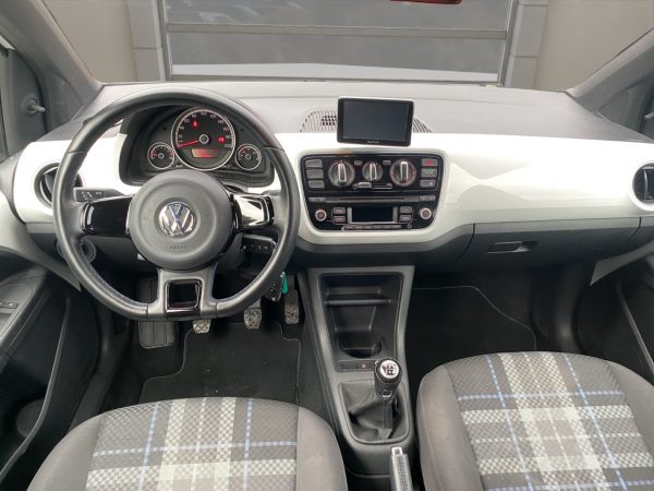 VW up! club 1.0, Klimaanlage, Navi, Radio MP3, pure white (weiss) – Bild 11