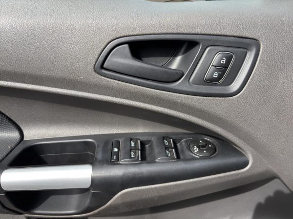 Ford Tourneo Connect Grand ,Navi,Klima,Tempomat,R.Kamera,Winter-P.,Frontscheibenheizung, frost-weiß – Bild 15