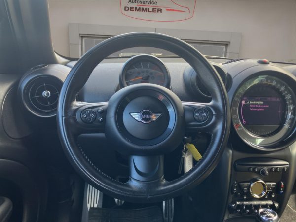 MINI Cooper SD Countryman 4x4,Navi,Xenon,Sitzheizung,Tempomat,Climatronic, absolute black metallic  (schwarz) – Bild 10