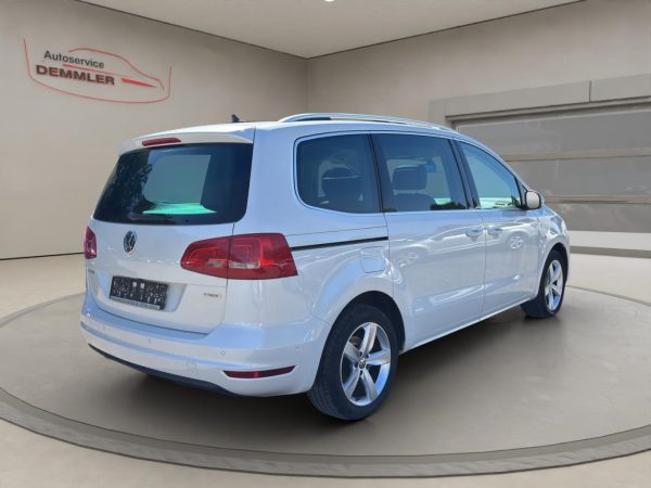 VW Sharan Highline 2.0 TDI,Pano-Dach,Navi,AHK,Winter-Paket, oryxweiß perlmutteffekt – Bild 5