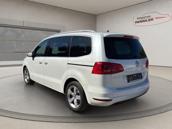 VW Sharan Highline 2.0 TDI,Pano-Dach,Navi,AHK,Winter-Paket, oryxweiß perlmutteffekt – Bild 7