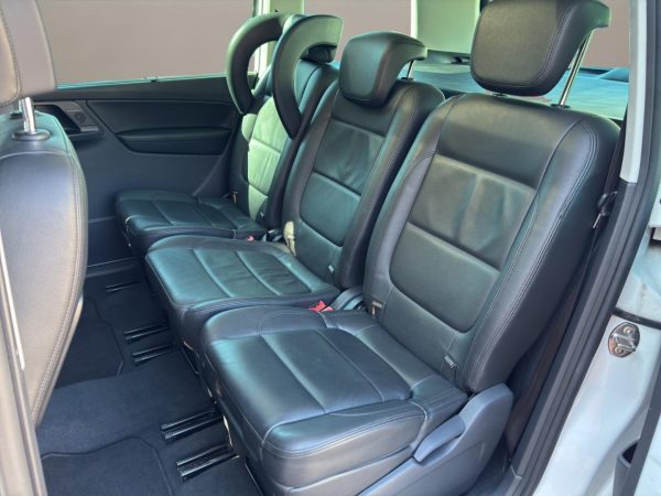 VW Sharan Highline 2.0 TDI,Pano-Dach,Navi,AHK,Winter-Paket, oryxweiß perlmutteffekt – Bild 12