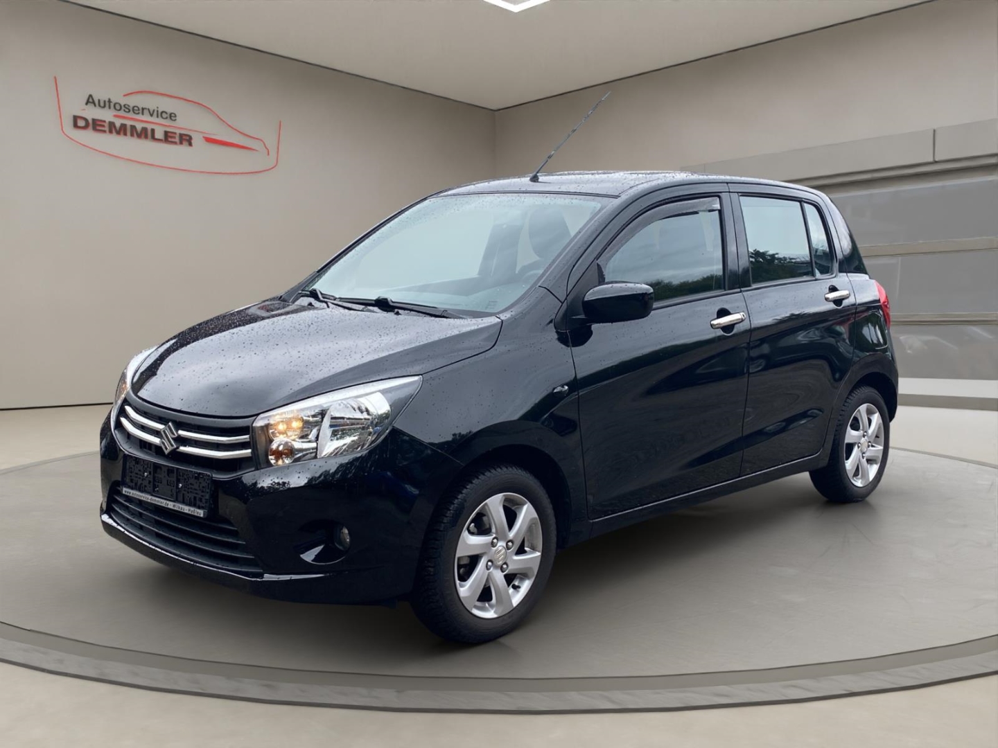 Suzuki Celerio Comfort 1.0, Klima, MP3, Parksensoren,, schwarz