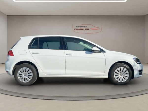 VW Golf VII 1.2 TSI, Climatronic,AHK,Sitzheizung,Parksensoren, pure white (weiss) – Bild 4