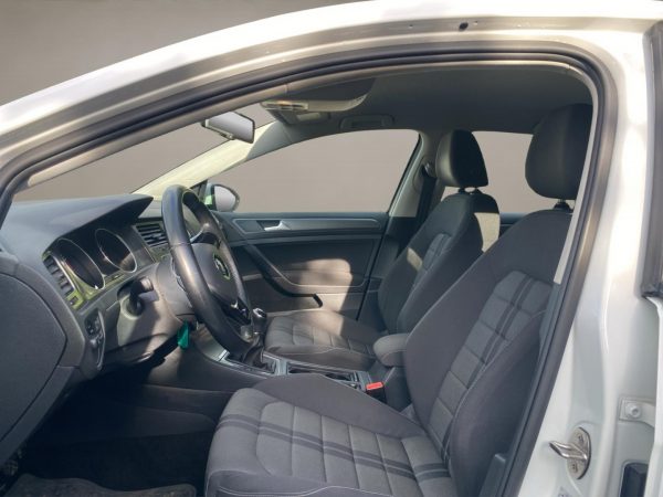 VW Golf VII 1.2 TSI, Climatronic,AHK,Sitzheizung,Parksensoren, pure white (weiss) – Bild 9