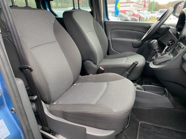 Mercedes-Benz Citan CDI lang, Klima, Anhängerkupplung, NSW, kornelitblau metallic – Bild 9