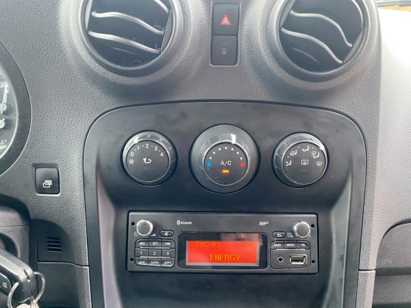 Mercedes-Benz Citan CDI lang, Klima, Anhängerkupplung, NSW, kornelitblau metallic – Bild 11