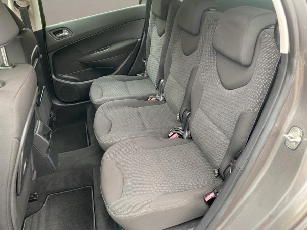 Peugeot 308 SW Sport, Panorama-Dach, Tempomat, Klima, lackierung moondust/metallic-lackierung mit schutzlack (silber) – Bild 12