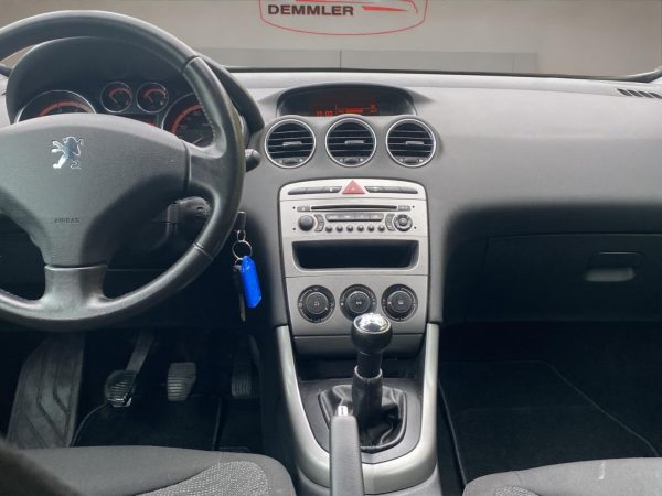 Peugeot 308 SW Sport, Panorama-Dach, Tempomat, Klima, lackierung moondust/metallic-lackierung mit schutzlack (silber) – Bild 14