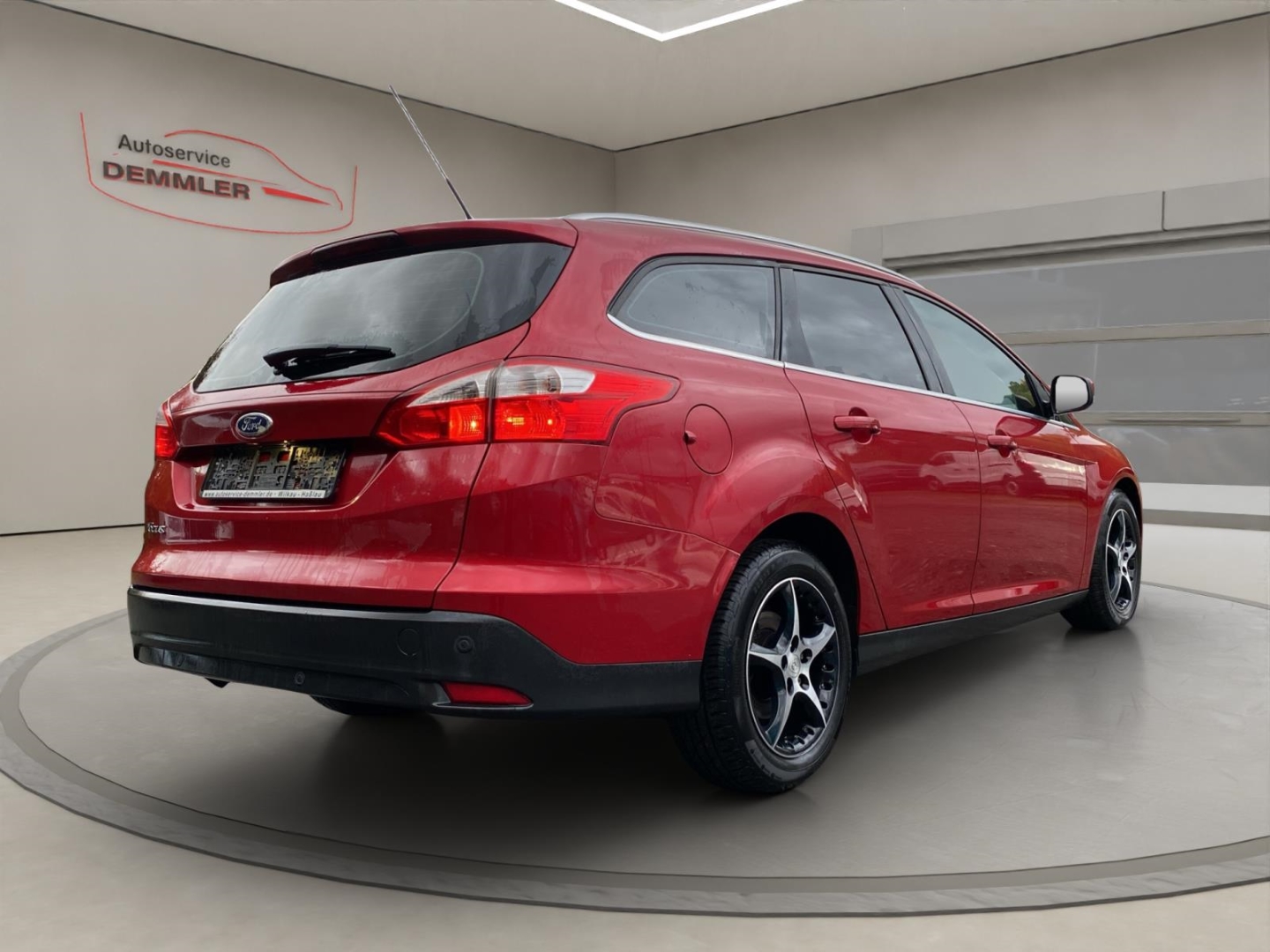 Ford Focus Champions Edition,Navi,Climatronic,Winter-P., candy-rot metallic – Bild 5