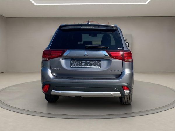 Mitsubishi Outlander Edition+ 4WD,LED,Climatronic,Tempomat,Rückfahrkamera, Sitzheizung, platinum-grau (m) – Bild 6