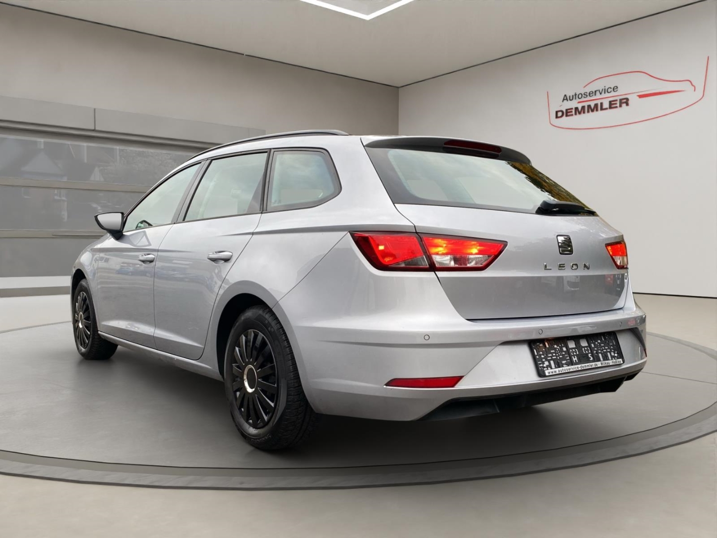 Seat Leon ST, Klimaautomatik, Tempomat, Sitzheizung, PDC, urban silber – Bild 7