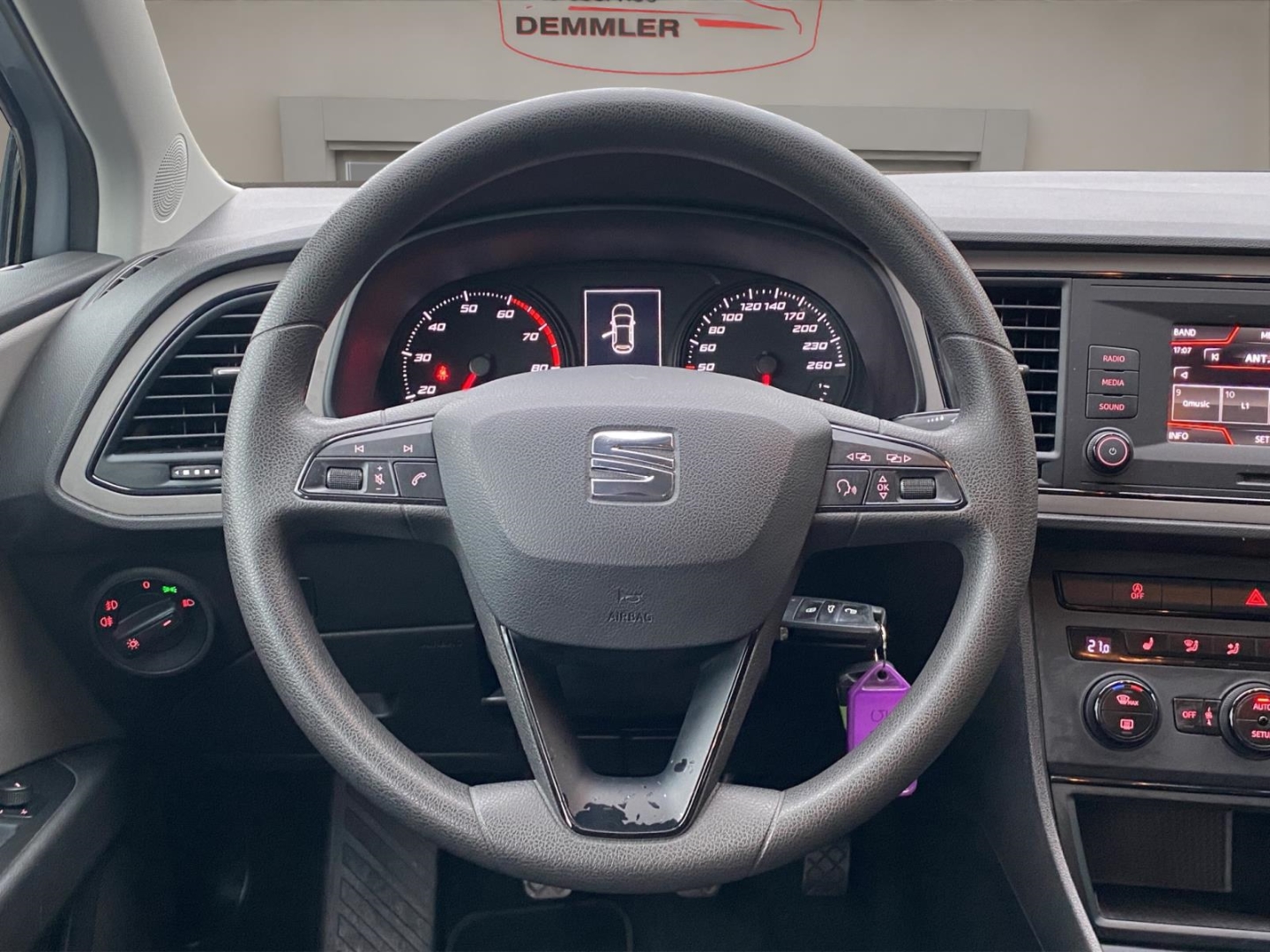 Seat Leon ST, Klimaautomatik, Tempomat, Sitzheizung, PDC, urban silber – Bild 10