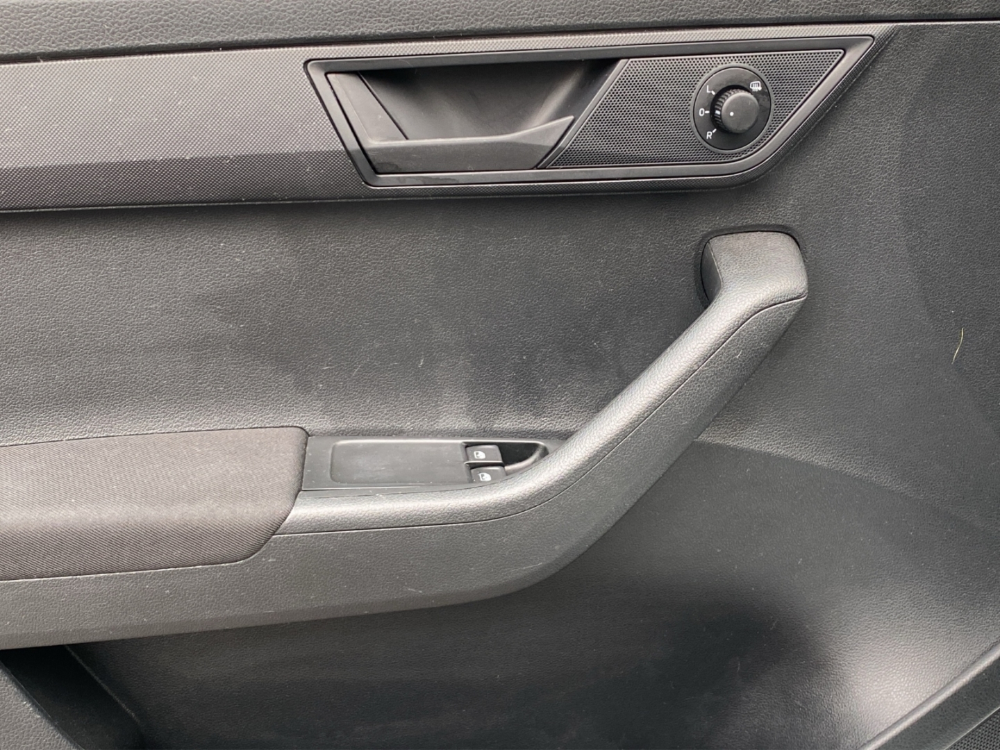 Skoda Fabia Cool Plus, Klimaanlage, Sitzheizung, laser-weiss – Bild 15