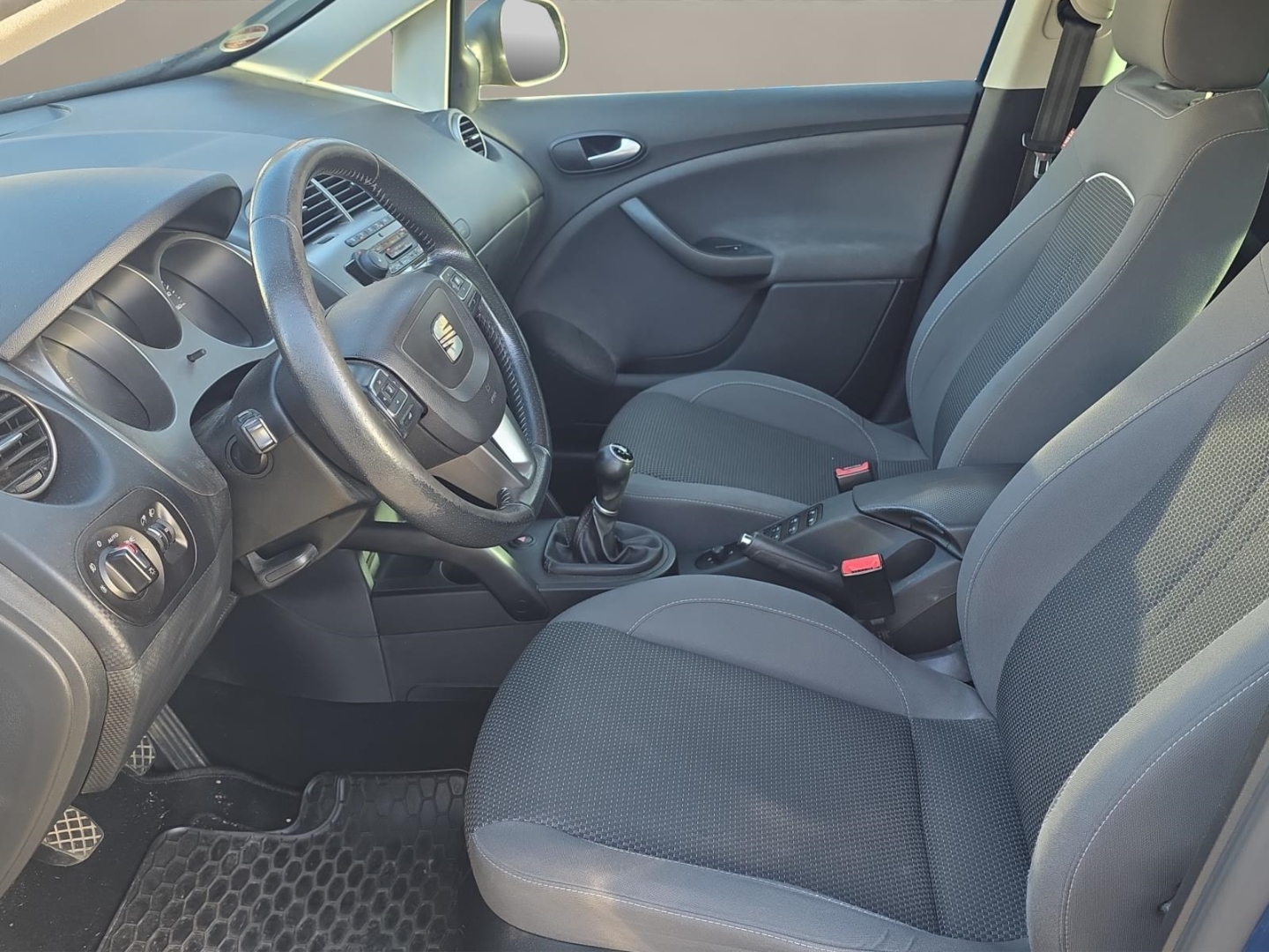 Seat Altea XL 1.6 TDI Climatronic,Tempomat,Sitzheizung,PDC, apolo blau – Bild 9