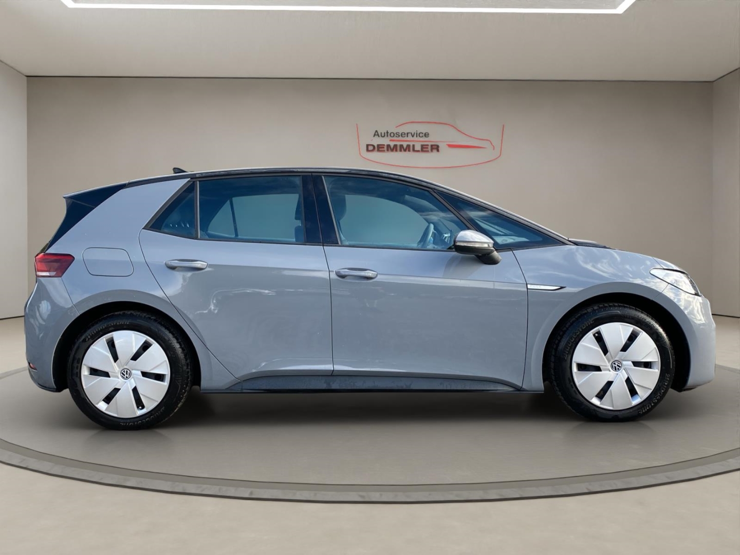 VW ID.3 Performance,LED,Navi,PDC,Klimatronic,St.-Heizung, mondsteingrau – Bild 4