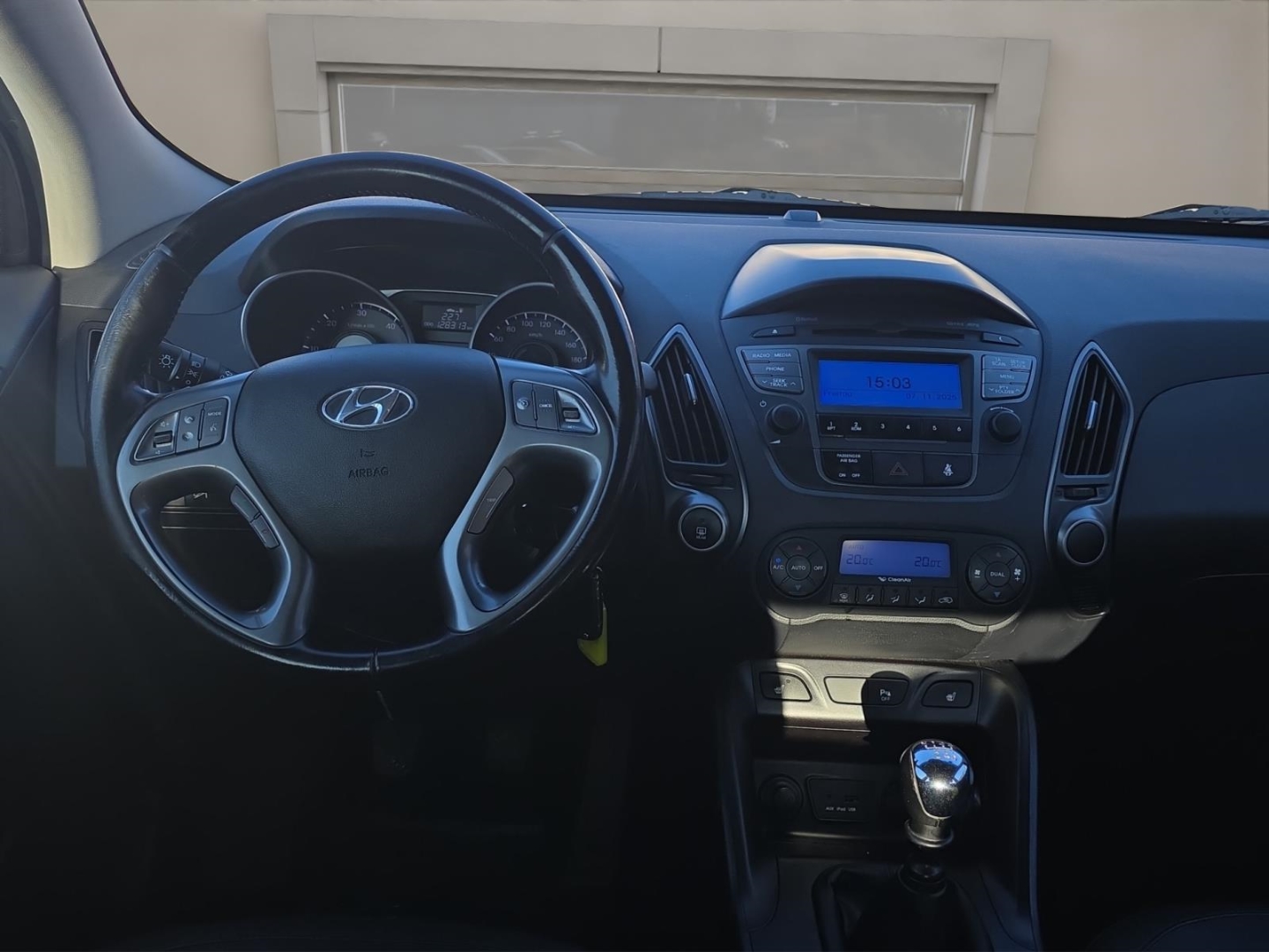 Hyundai ix35 FIFA World Cup Edition AWD,AHK,Tempomat,Sitzheizung, steel gray / met (grau) – Bild 11