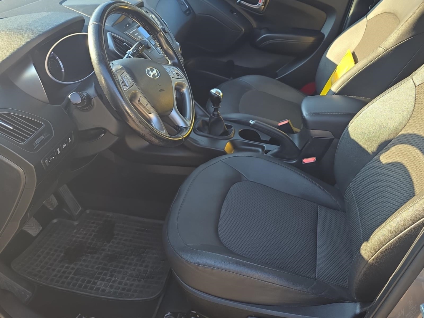 Hyundai ix35 FIFA World Cup Edition AWD,AHK,Tempomat,Sitzheizung, steel gray / met (grau) – Bild 13