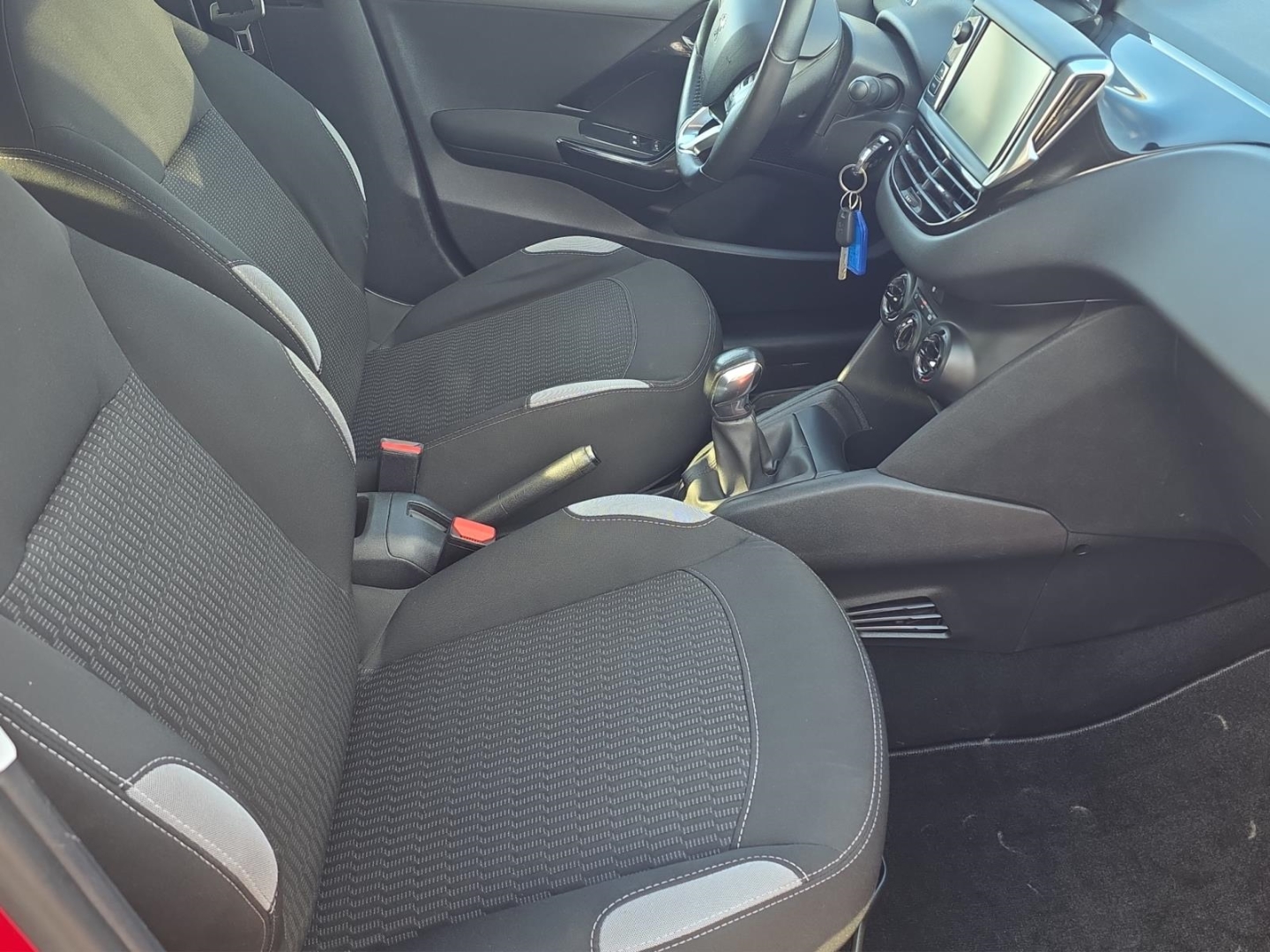 Peugeot 208 Style, Klima, Navi, Tempomat, Parksensoren, lackierung rot rubi/metallic-lackierung mit schutzlack – Bild 9