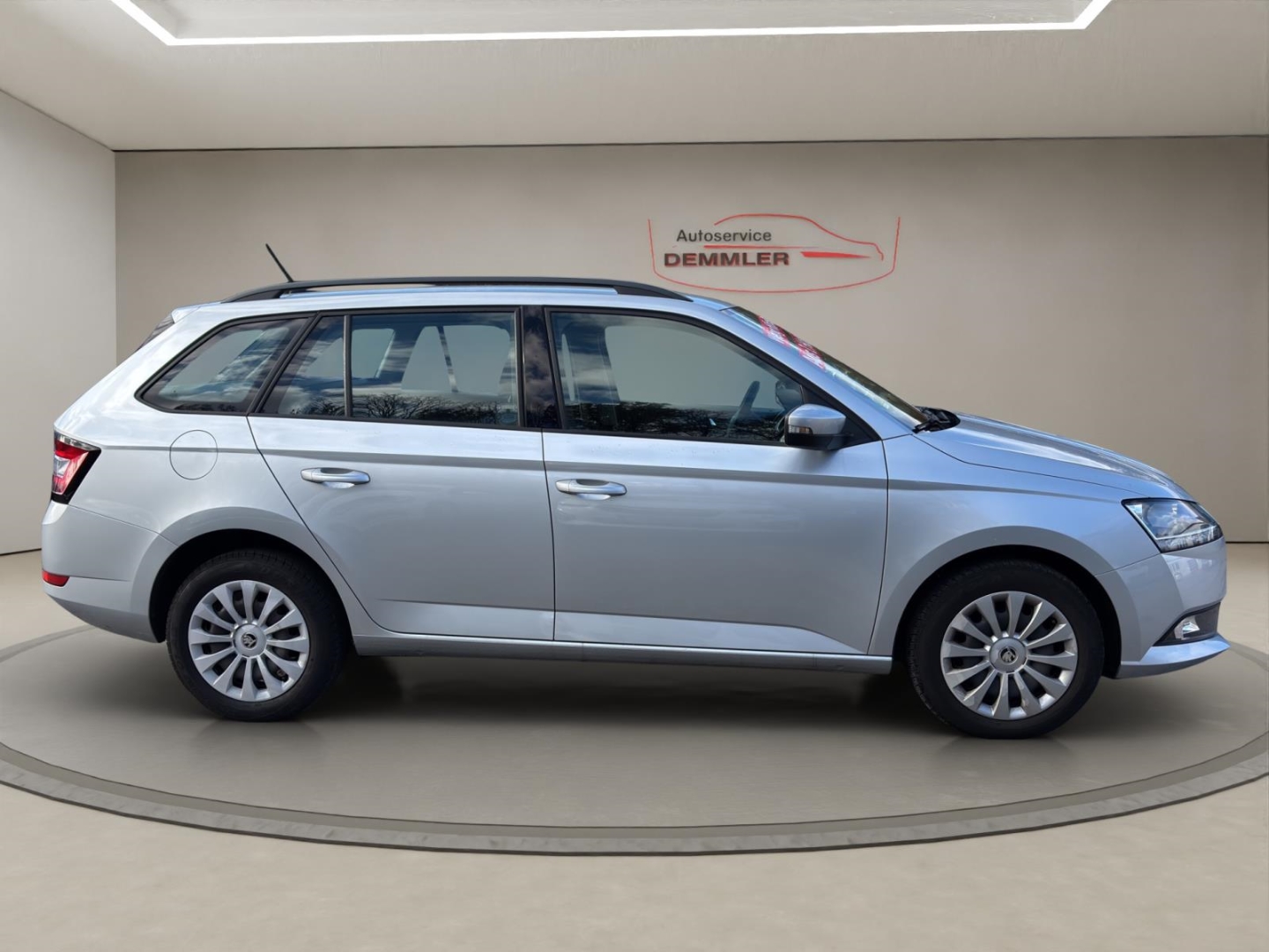 Skoda Fabia Combi, Climatronic, Sitzheizung, Tempomat, brilliant-silber metallic – Bild 4