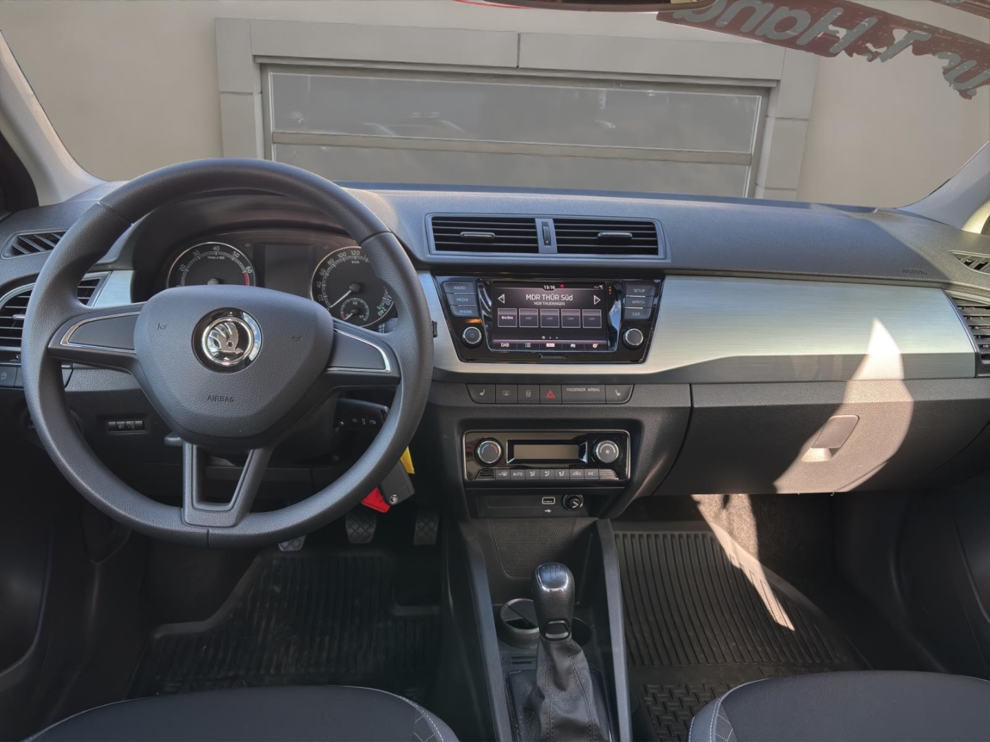 Skoda Fabia Combi, Climatronic, Sitzheizung, Tempomat, brilliant-silber metallic – Bild 11