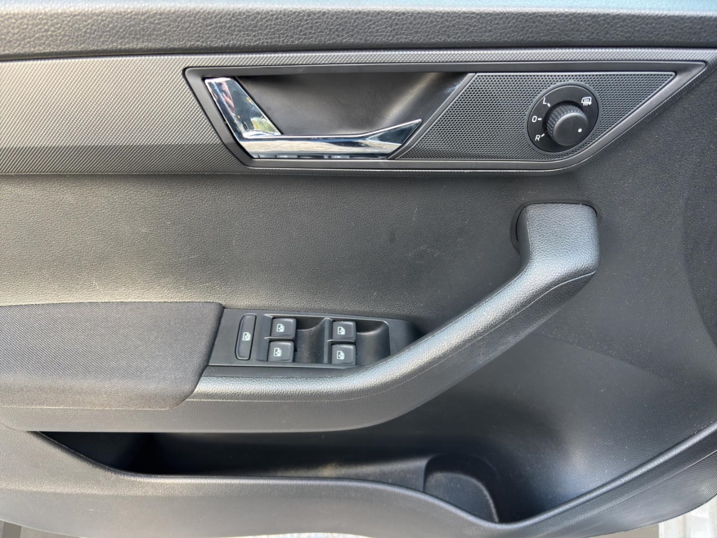 Skoda Fabia Combi, Climatronic, Sitzheizung, Tempomat, brilliant-silber metallic – Bild 15