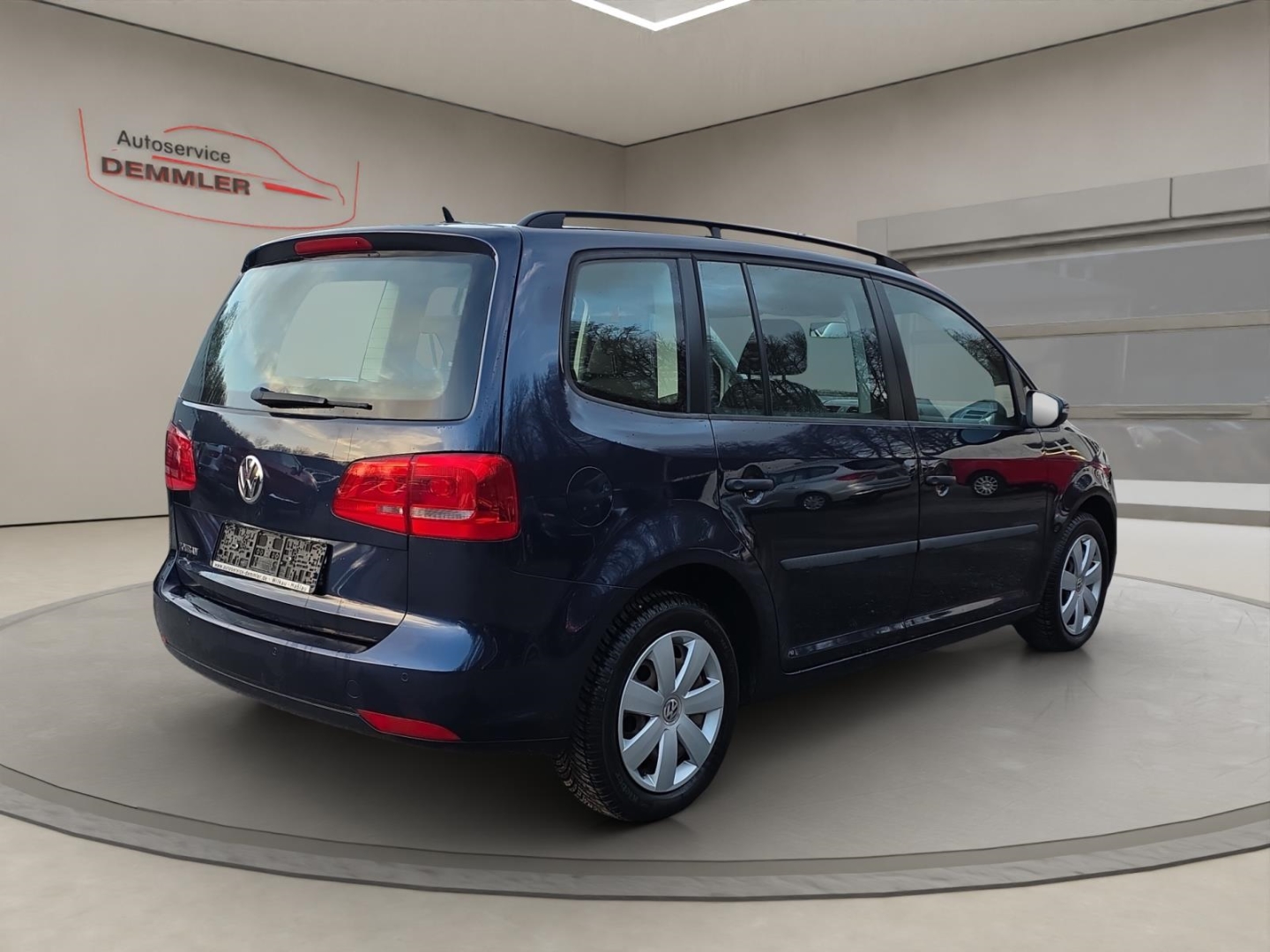 VW Touran 7-Sitzer, Climatic, PDC, Sitzheizung, night blue metallic (blau) – Bild 5