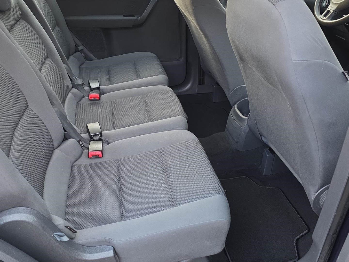 VW Touran 7-Sitzer, Climatic, PDC, Sitzheizung, night blue metallic (blau) – Bild 10