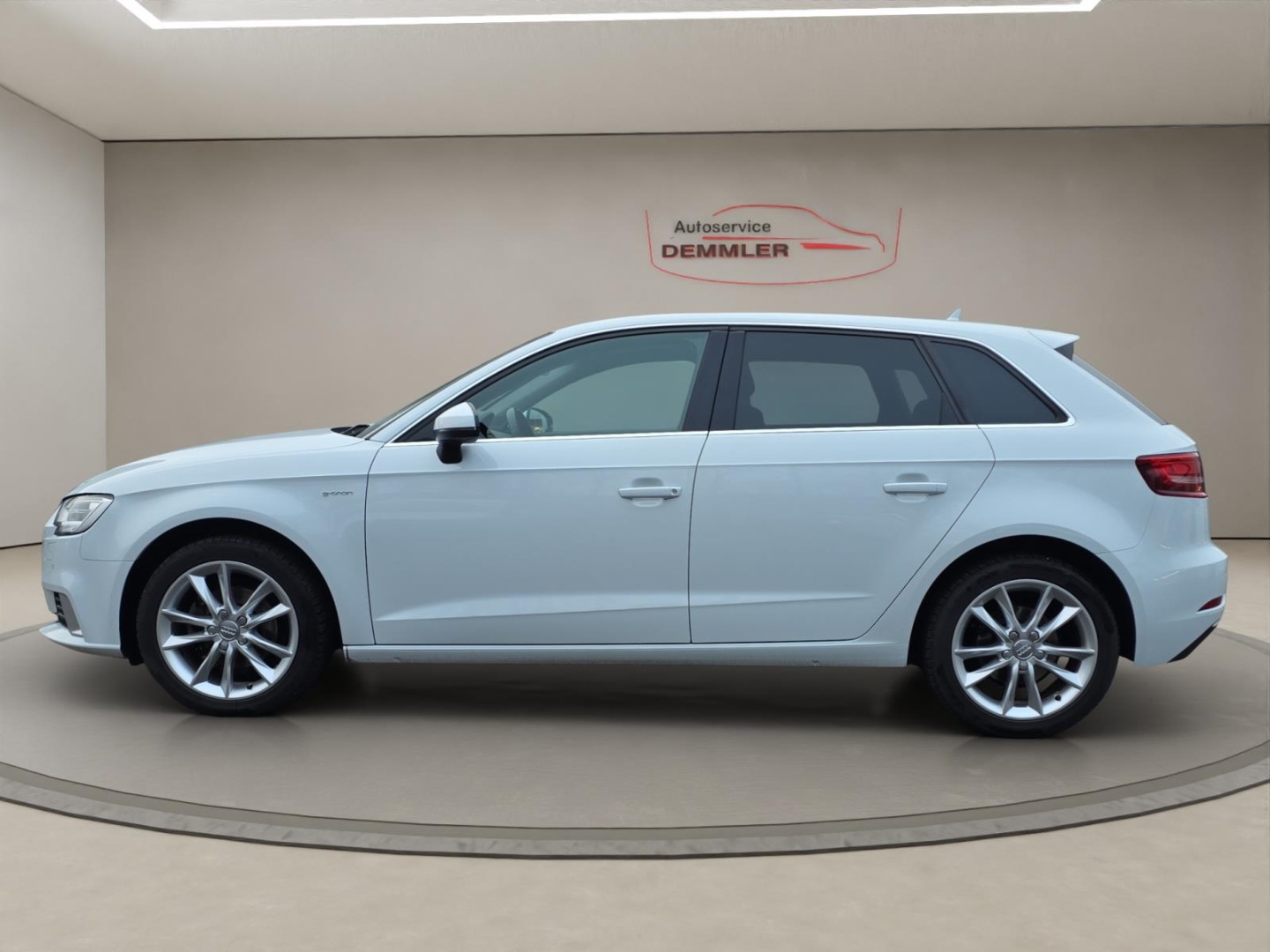 Audi A3 Sportback g-tron sport,Xenon,Navi,Tempomat,Climatronic,Sitzheizung, gletscherweiß metallic – Bild 8